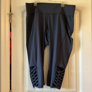 Lane Bryant “Livi” black calf length athletic pants